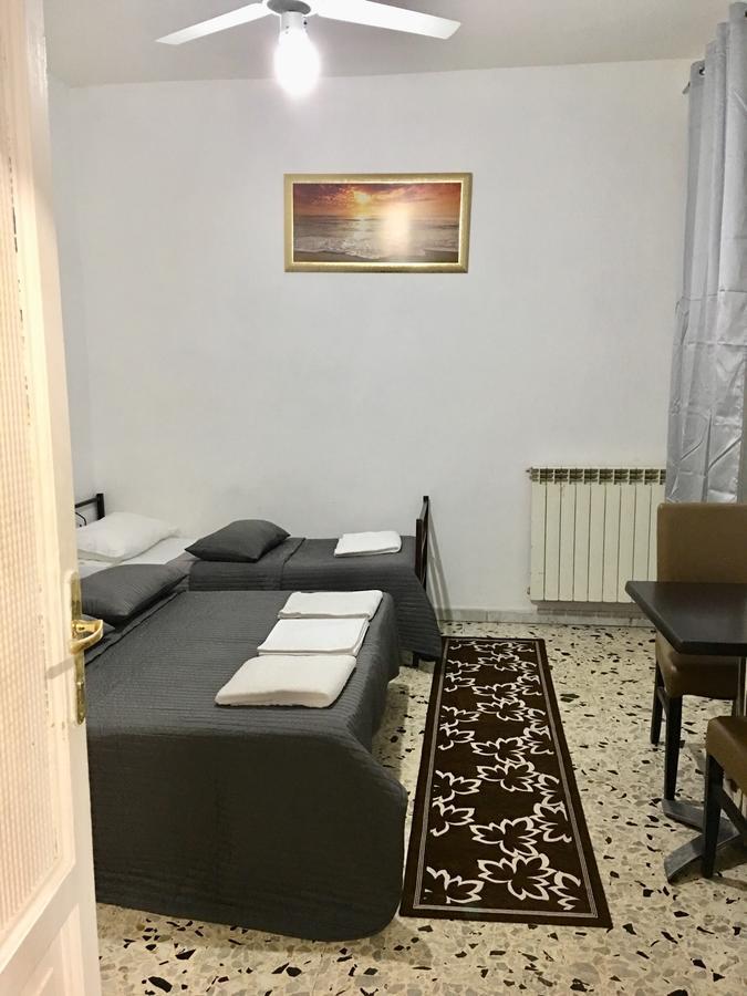 Hostel New Golden House Rom Exterior foto